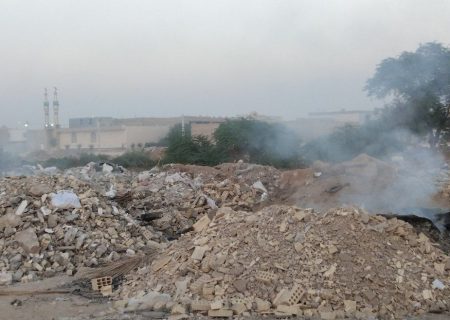 سوزاندن نخاله‌های ساختمانی تهدیدی جدی برای سلامت شهروندان شهرک الهیه اهواز