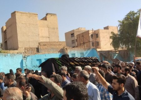 تشییع باشکوه پیکر حضرت آیت‌الله سید طیب موسوی و خاکسپاری در حرم علی بن مهزیار اهوازی