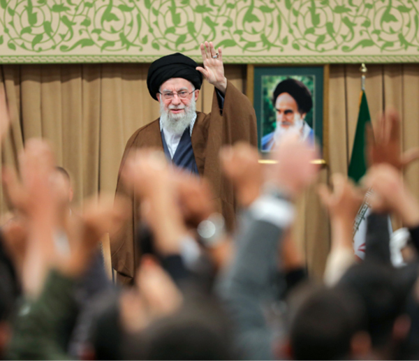 دیدار دانش‌آموزان و دانشجویان با رهبر انقلاب