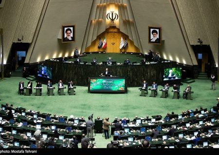 پیگیری وضعیت معیشت مردم و نوسانات ارز با حضور مسئولان دولت در مجلس