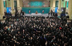 زن مدیر خانه است نه کارگزار