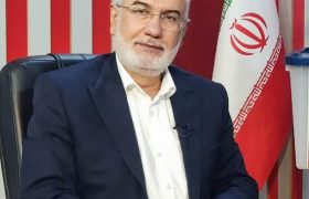 زن ایرانی در میانهٔ دو جهان