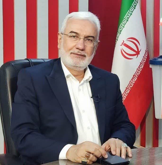 زن ایرانی در میانهٔ دو جهان