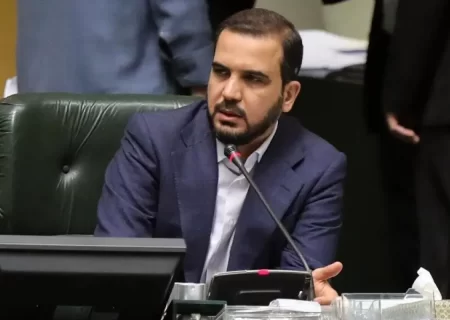 حکمرانی‌ تنگه هرمز به دوران قبل بر نمی گردد/ نباید برگ برنده ما در میدان نظامی به برگ‌ باخت تبدیل شود