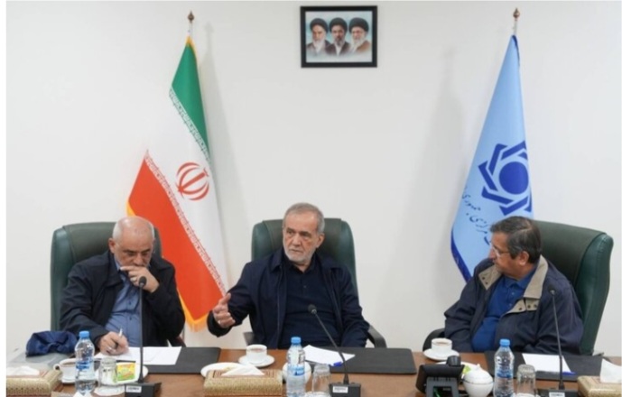 تاکید پزشکیان بر حفظ ثبات اقتصادی در شرایط جنگی